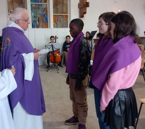 3ème étape de baptême de 3 collégiens de Saint-Dominique