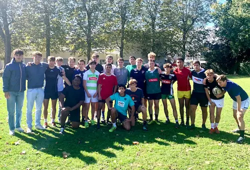 L'équipe lycée garçons de rugby à 7 de l'Institut Saint-Dominique de Pau